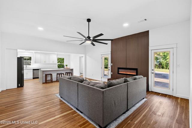 1305 Pine Street, Gulfport, MS 39507