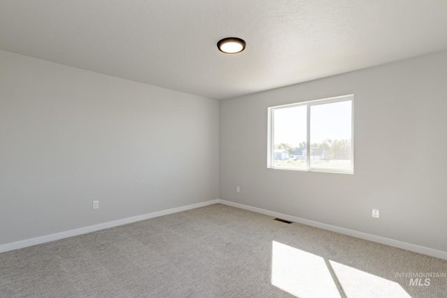 710 S Blackfoot Ave, Emmett, ID 83617