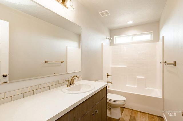 710 S Blackfoot Ave, Emmett, ID 83617