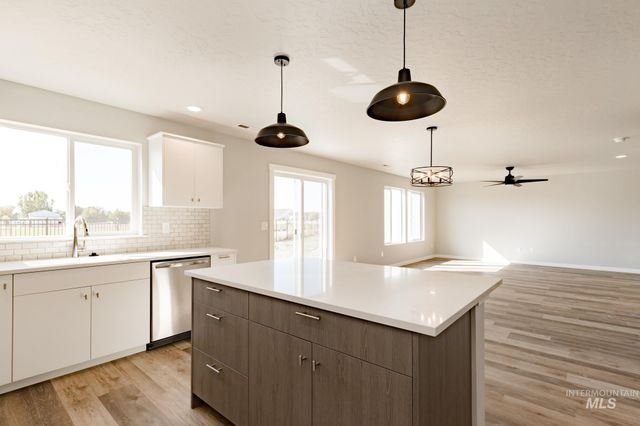 710 S Blackfoot Ave, Emmett, ID 83617