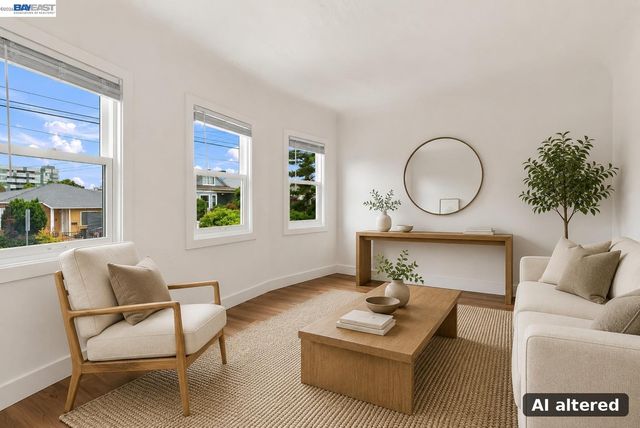 6414 Herzog St, Oakland, CA 94608