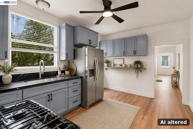 6414 Herzog St, Oakland, CA 94608
