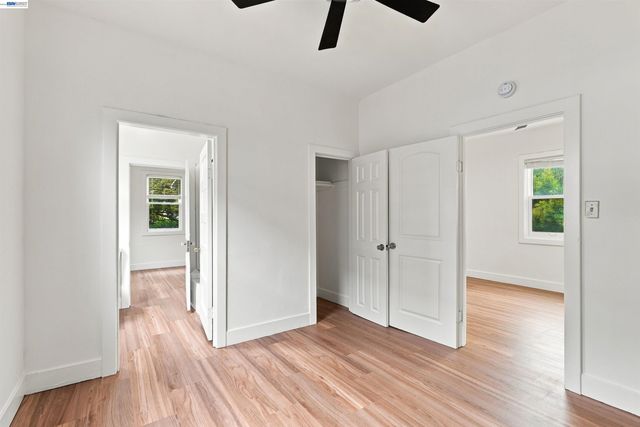 6414 Herzog St, Oakland, CA 94608