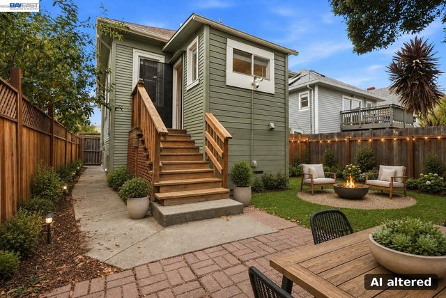 6414 Herzog St, Oakland, CA 94608