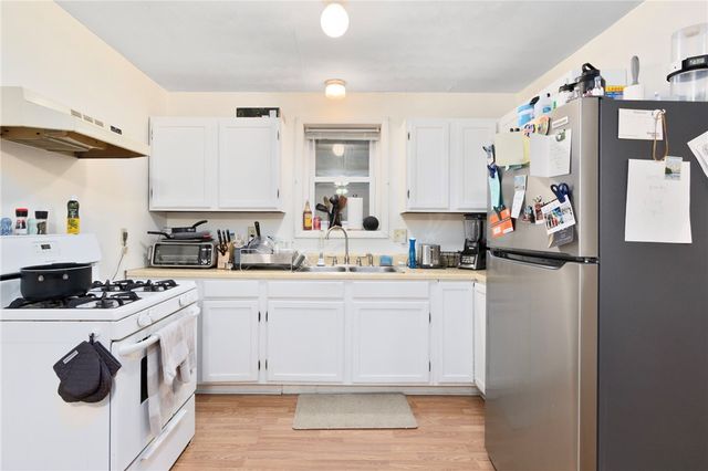 25 Kenyon Street, Providence, RI 02903