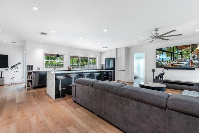 115 St Cloud Lane, Boca Raton, FL 33431