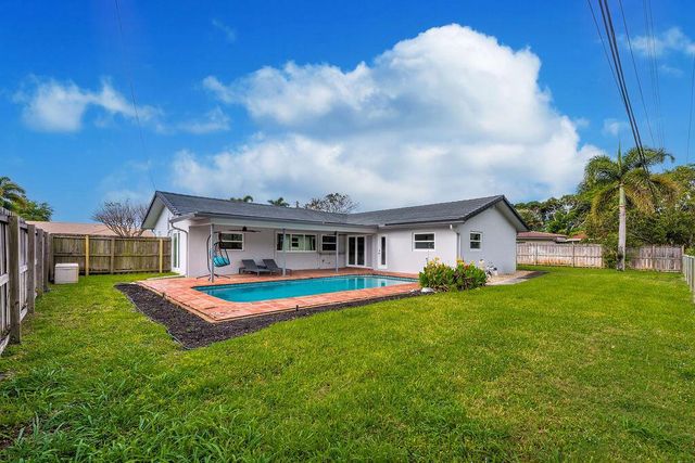 115 St Cloud Lane, Boca Raton, FL 33431