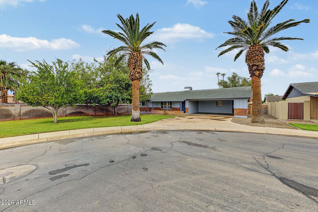 720 N KAREN Drive, Chandler, AZ 85224 — photo 4