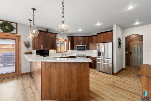 2412 S Purdue Ave Avenue, Sioux Falls, SD 57106