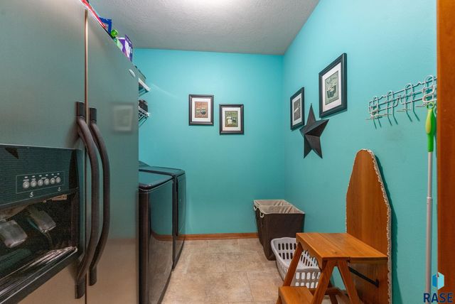 2412 S Purdue Ave Avenue, Sioux Falls, SD 57106