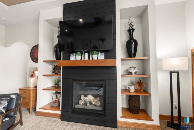 2412 S Purdue Ave Avenue, Sioux Falls, SD 57106