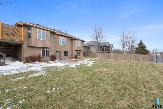 2412 S Purdue Ave Avenue, Sioux Falls, SD 57106