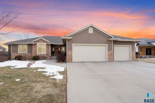 2412 S Purdue Ave Avenue, Sioux Falls, SD 57106