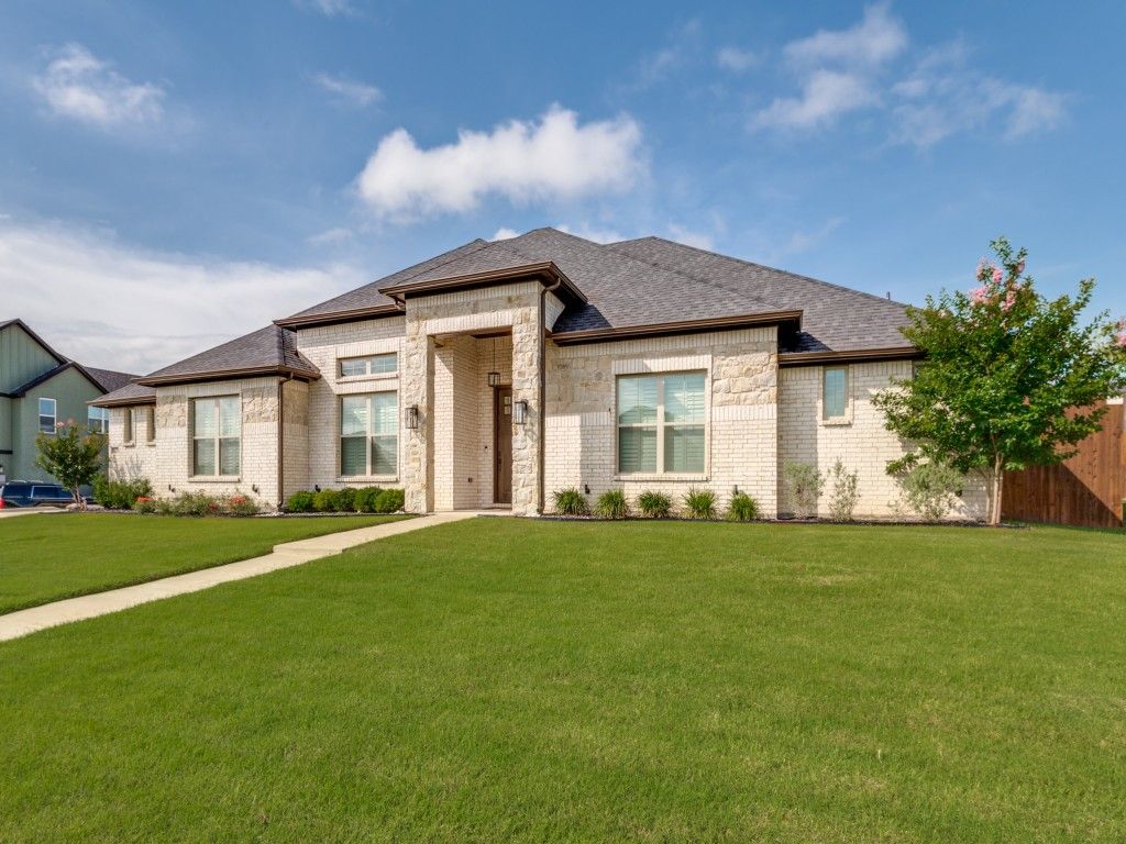 7430 Desert Willow Lane, Ovilla, TX 75154