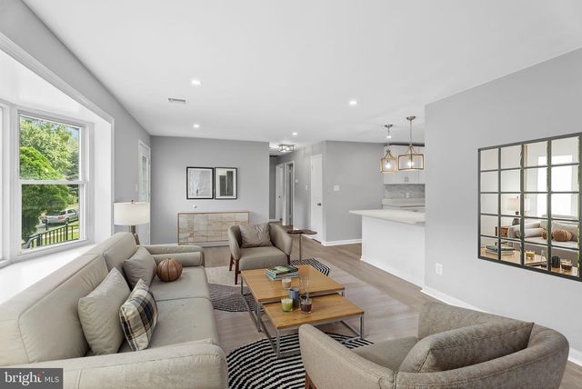 5822 BROOKVIEW DR, Alexandria, VA 22310