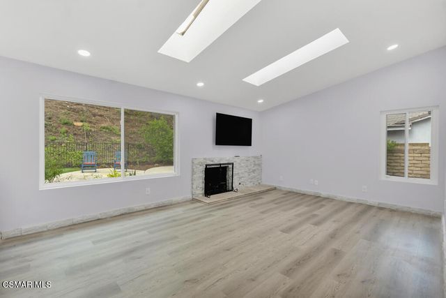 1443 Briarglen Avenue, Westlake Village, CA 91361