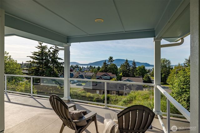 3602 W 8th Street, Anacortes, WA 98221
