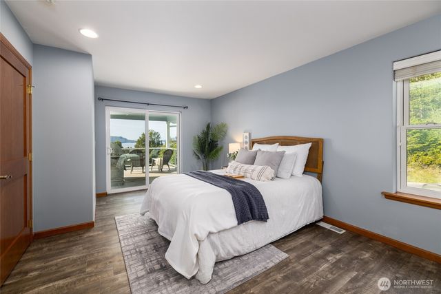 3602 W 8th Street, Anacortes, WA 98221