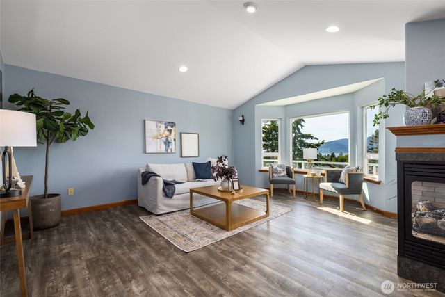 3602 W 8th Street, Anacortes, WA 98221