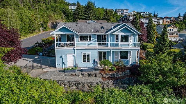 3602 W 8th Street, Anacortes, WA 98221