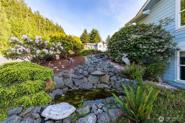 3602 W 8th Street, Anacortes, WA 98221