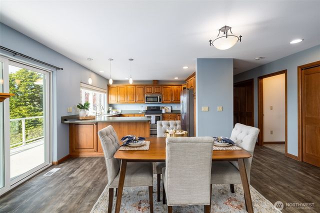 3602 W 8th Street, Anacortes, WA 98221