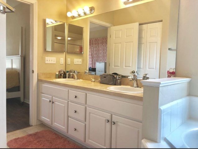 4955 NW 21ST STREET, Gainesville, FL 32605