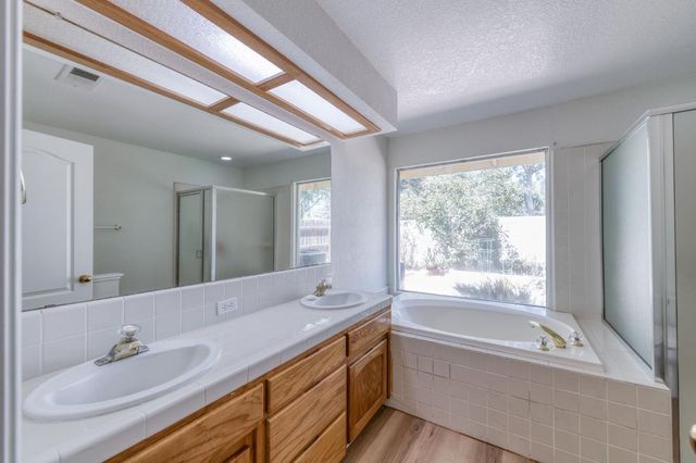 6342 N Selland Avenue, Fresno, CA 93711