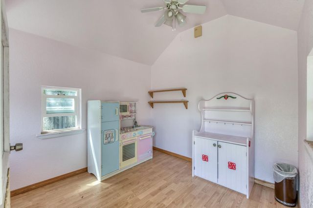 6342 N Selland Avenue, Fresno, CA 93711