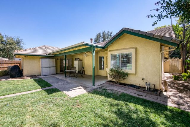 6342 N Selland Avenue, Fresno, CA 93711