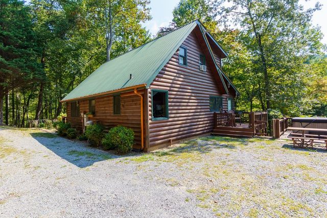35 Wunder Bear Ridge Road, Morganton, GA 30560