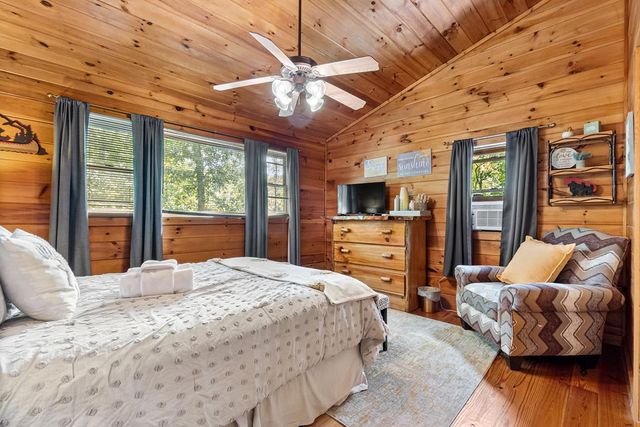 35 Wunder Bear Ridge Road, Morganton, GA 30560