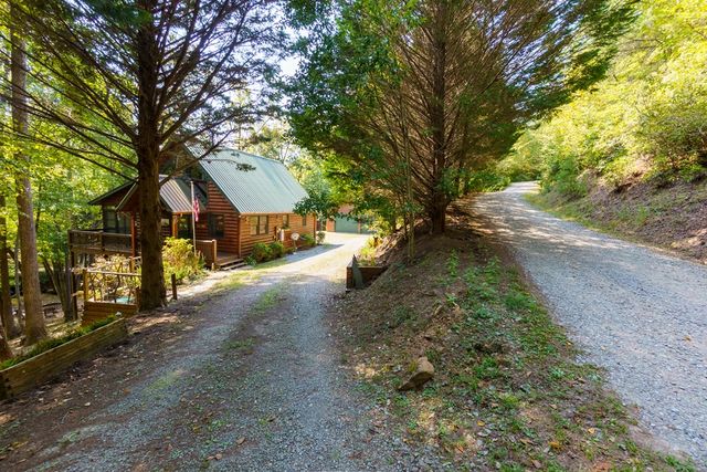 35 Wunder Bear Ridge Road, Morganton, GA 30560