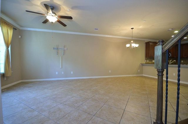 7 Umbria Lane, The Woodlands, TX 77382