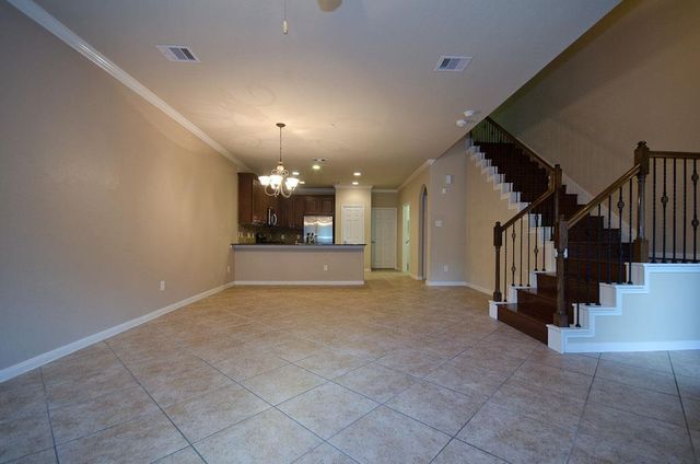 7 Umbria Lane, The Woodlands, TX 77382