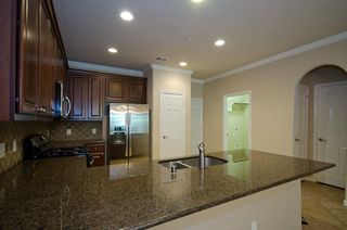 7 Umbria Lane, The Woodlands, TX 77382