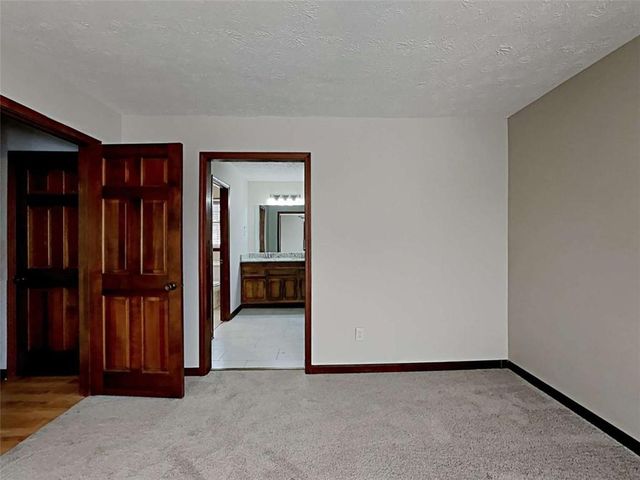 185 Deer Forest Road, Fayetteville, GA 30214