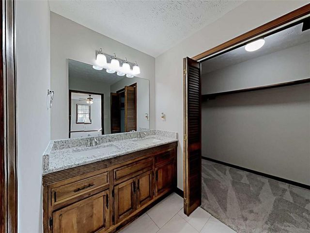 185 Deer Forest Road, Fayetteville, GA 30214