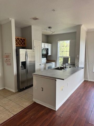 5000 CULBREATH KEY WAY 1-219, Tampa, FL 33611