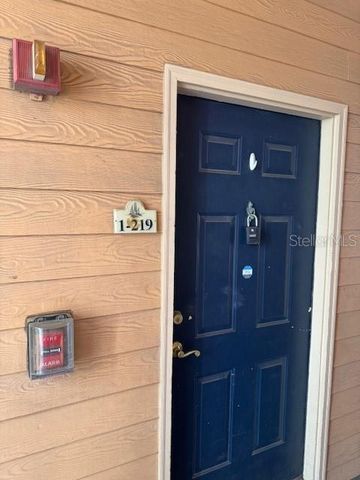 5000 CULBREATH KEY WAY 1-219, Tampa, FL 33611