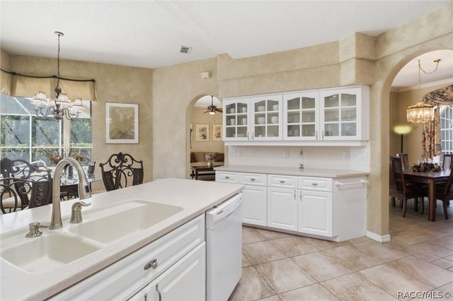 24 Boston Ivy Court, Homosassa, FL 34446