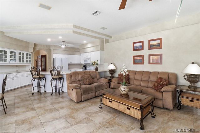 24 Boston Ivy Court, Homosassa, FL 34446