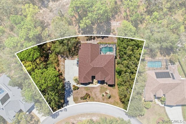 24 Boston Ivy Court, Homosassa, FL 34446