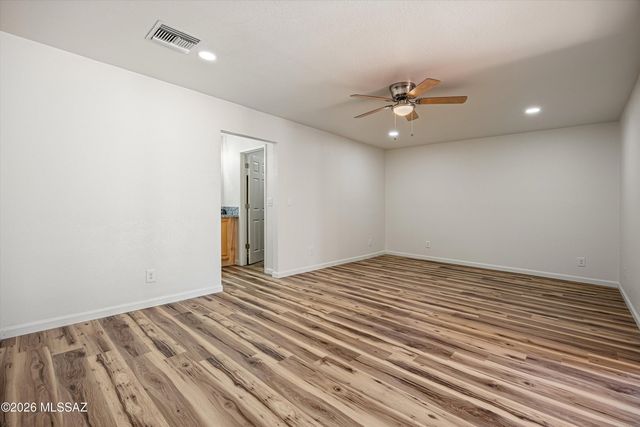 7850 E Bellevue Street, Tucson, AZ 85715