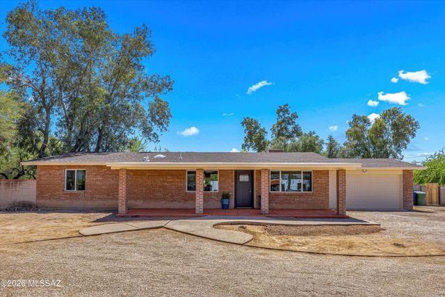 7850 E Bellevue Street, Tucson, AZ 85715