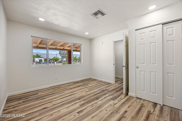 7850 E Bellevue Street, Tucson, AZ 85715