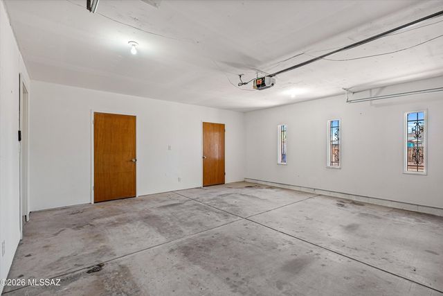 7850 E Bellevue Street, Tucson, AZ 85715