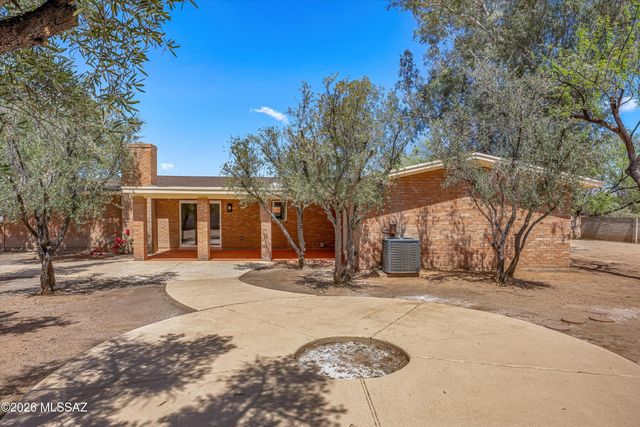 7850 E Bellevue Street, Tucson, AZ 85715