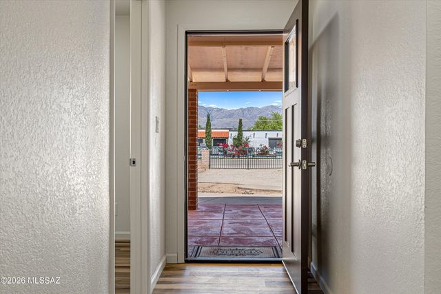 7850 E Bellevue Street, Tucson, AZ 85715