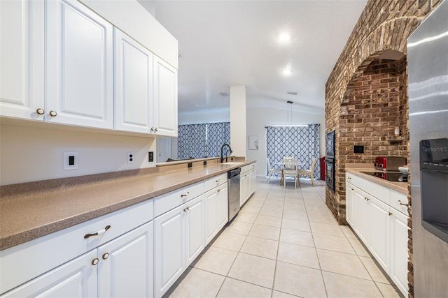 6650 THACKSTON DRIVE, Riverview, FL 33578